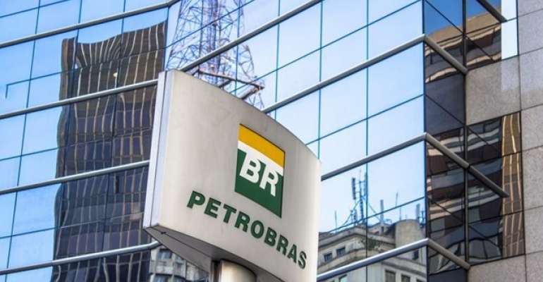 Petrobras anuncia redução provisória no preço do diesel