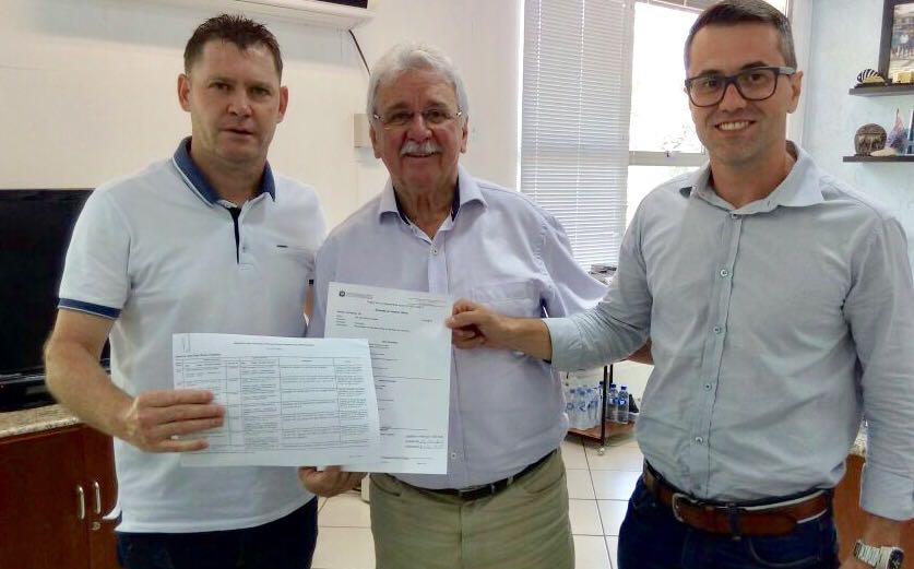 Sopelsa oficializa R$ 1 milhão para Asfalto Rural em Concórdia 