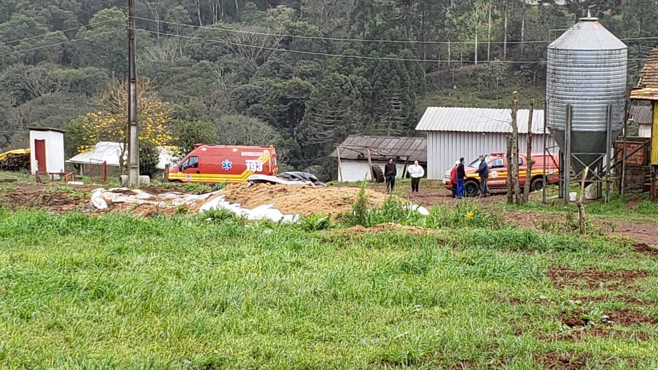 Agricultor morre em acidente com trator no interior de Joaçaba