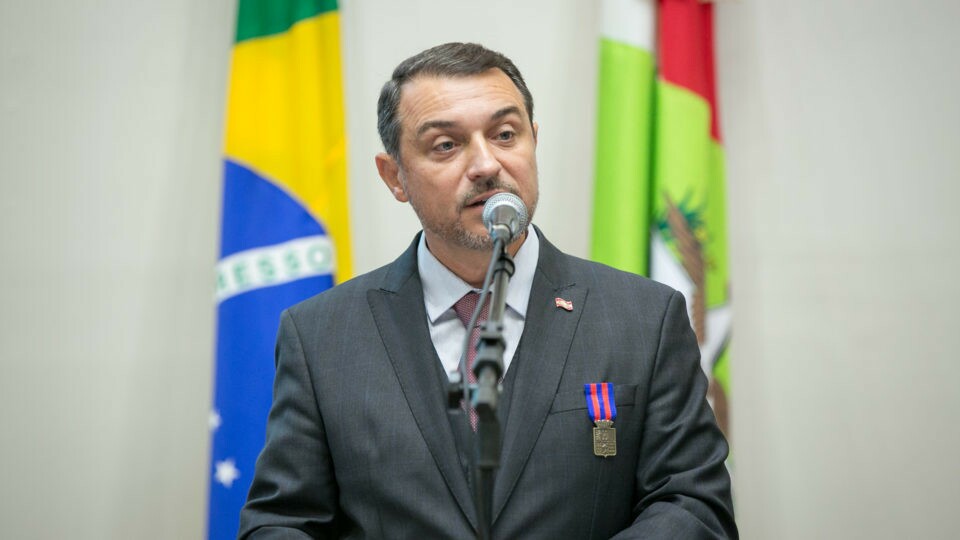 Ex-governador Carlos Moisés é cotado para ser candidato a prefeito