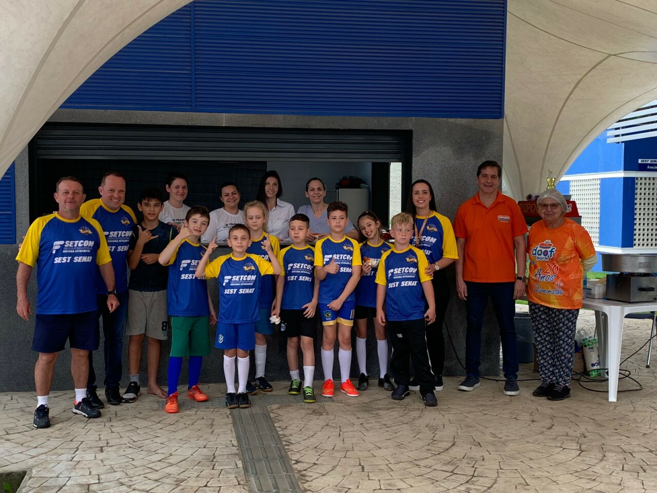 SETCOM participa de atividades esportivas com escolinhas de futsal e judô em Concórdia