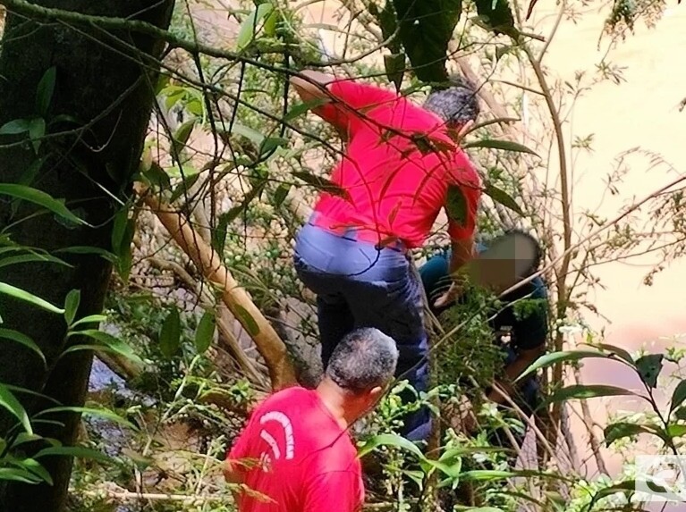Homem é resgatado por Bombeiros após pular da Ponte Jorge Lacerda