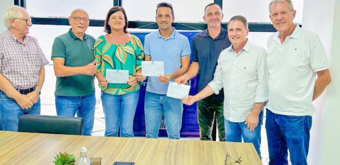 Vice-prefeito de Ipira e mais dois vereadores se filiam ao PP
