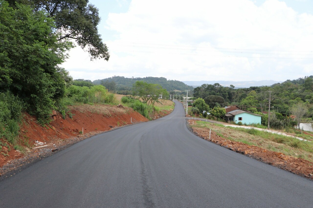 Pavimentação Rural em Lajeado Paulino, interior de Concórdia, entra na reta final