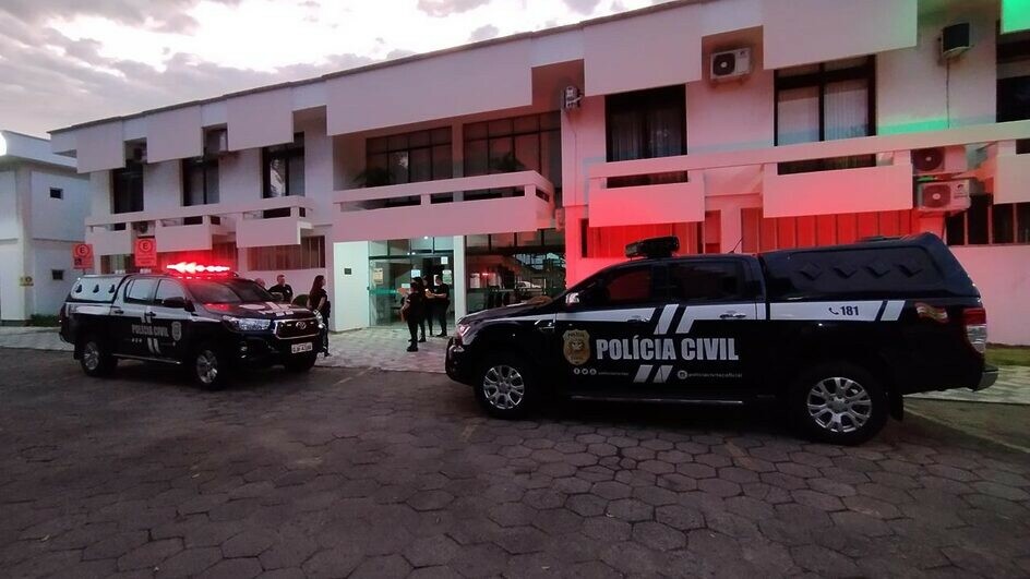Prefeito e vereadores são presos em operação no Sul de Santa Catarina