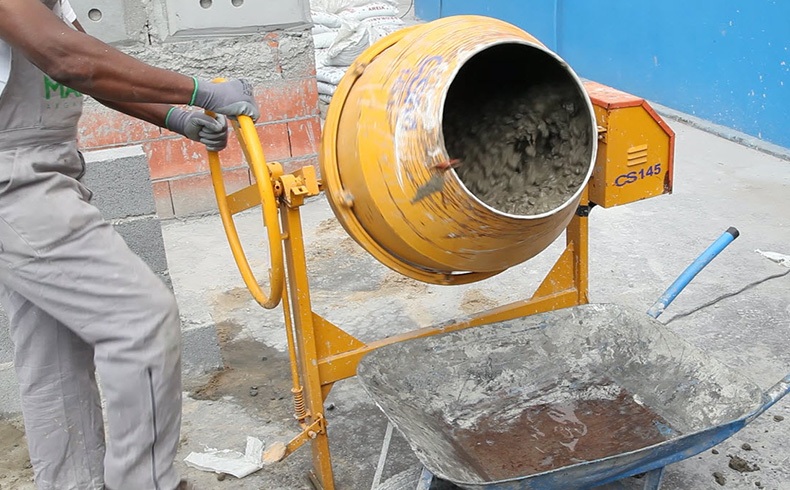 Ladrões furtam betoneira no Bairro Sintrial em Concórdia