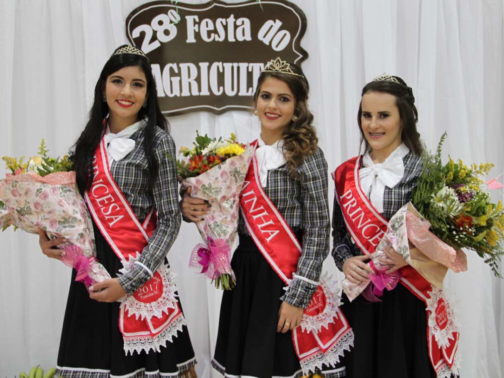 Piratuba escolhe a Rainha e Princesas da Festa do Agricultor