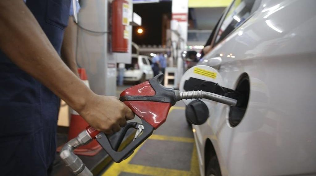 Petrobrás anuncia redução no valor do diesel e da gasolina