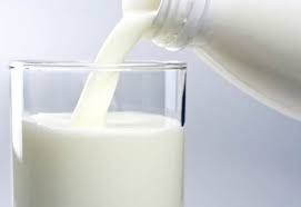 Preço do litro do leite ao produtor sobe R$ 0,02 em dezembro