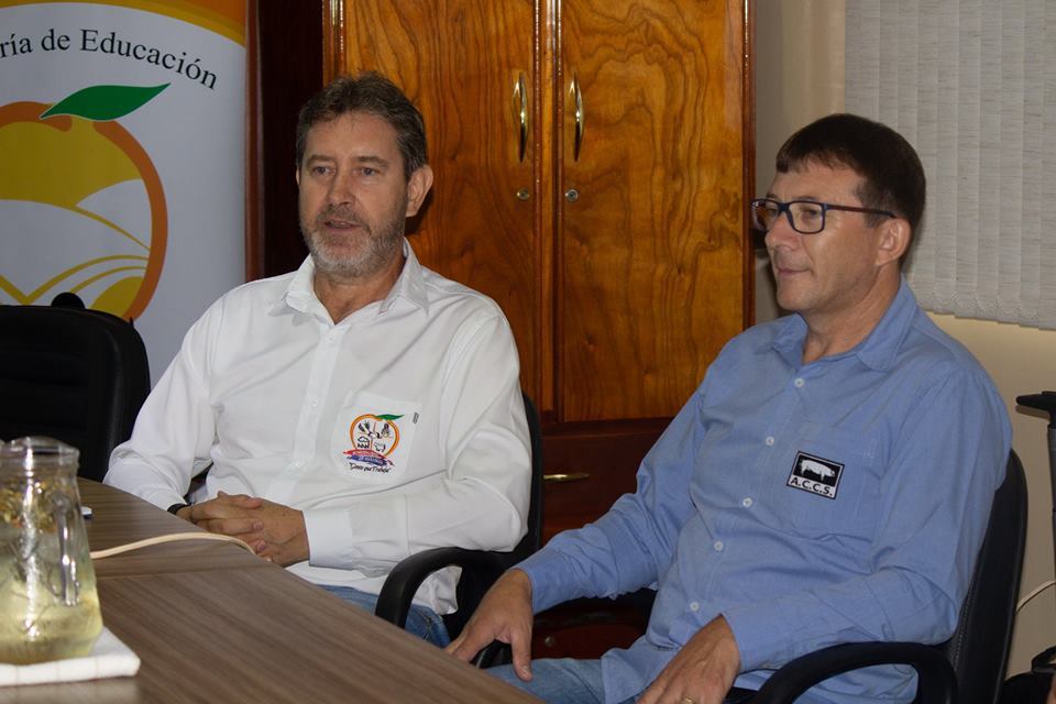 Comitiva do Oeste catarinense participa de missão no Paraguai