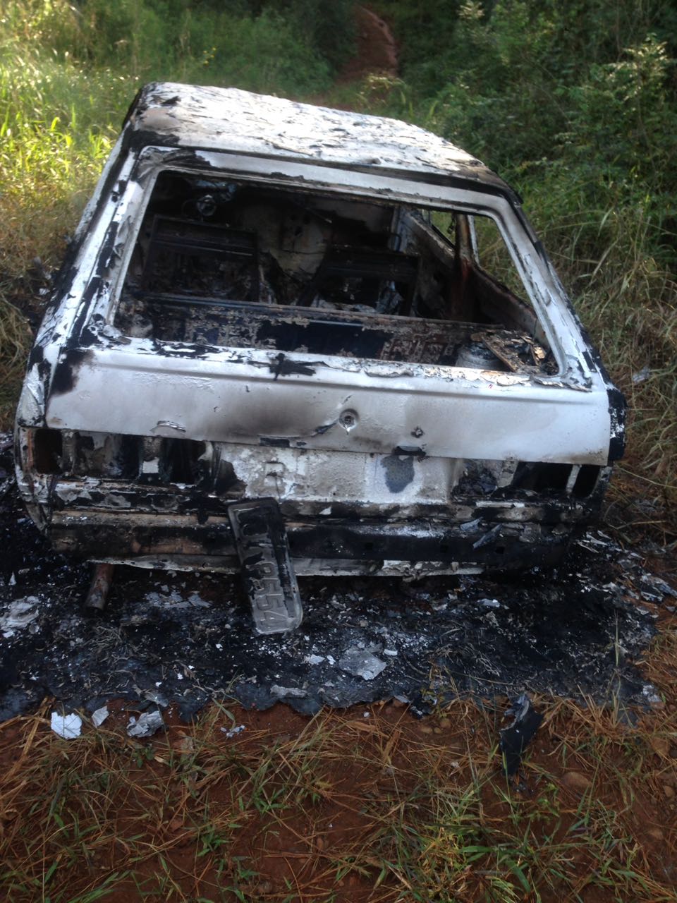 Veículo é encontrado queimado no interior de Ipumirim