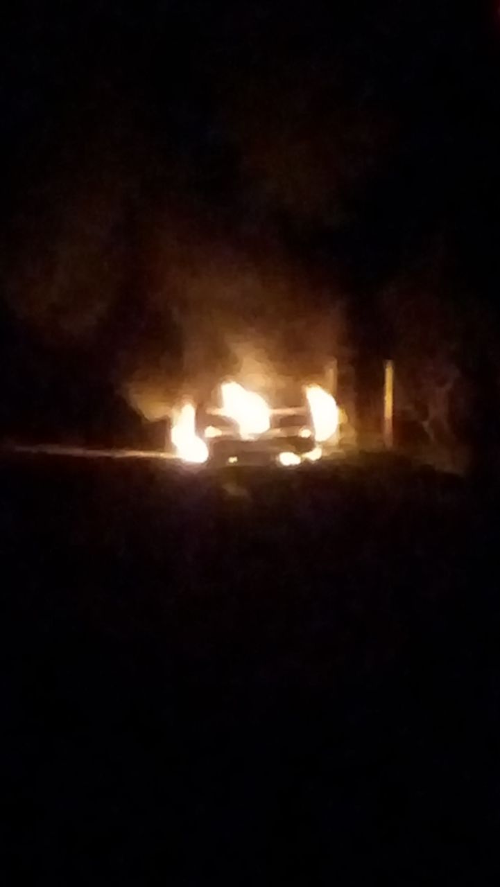Incêndio destrói veículo no interior de Piratuba