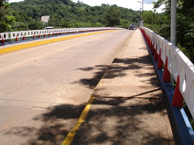 Deinfra abre licitação para estudo técnico na ponte que liga Piratuba e Ipira
