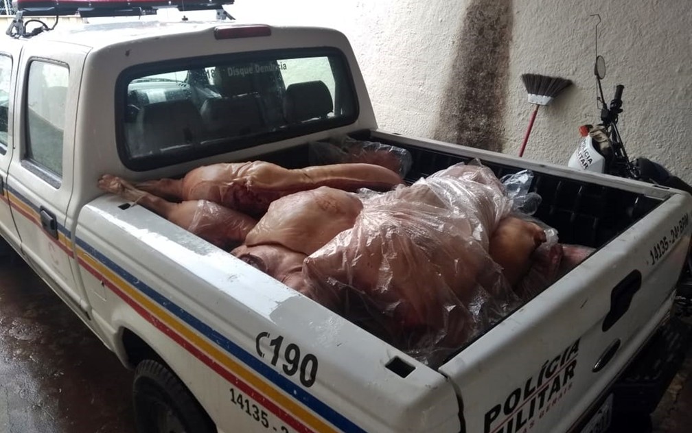 Homem é preso com 600 kg de carne saqueada de caminhão de Concórdia